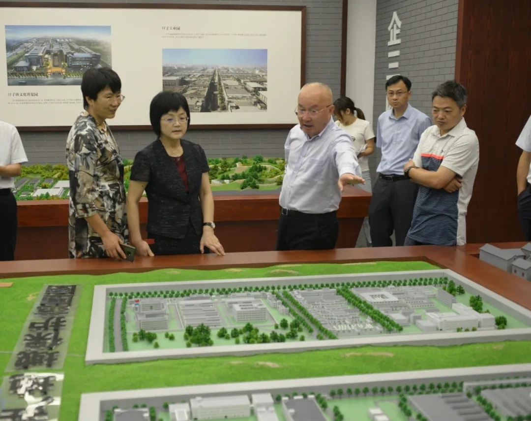 1598923726121521.jpg 袁華參觀2.webp.jpg